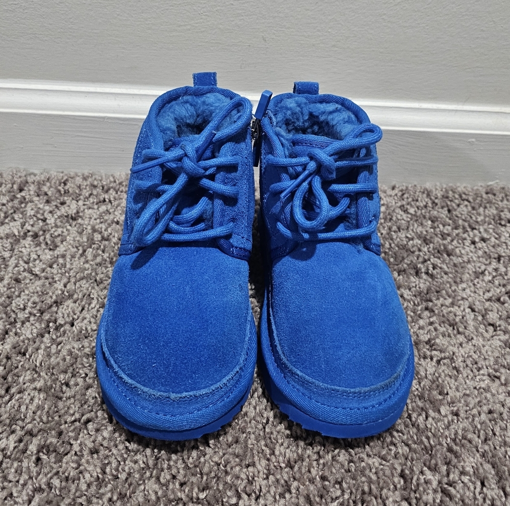 UGGS Blue  Neumel Kids Boots Size 10 Toddler